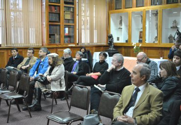 Novela histórica “Huáscar” de Carlos Tromben fue presentada en la PUCV - Foto 2