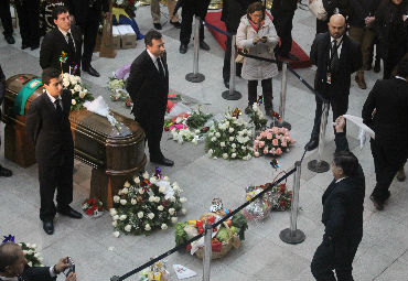 Multitudinario adiós a Margot Loyola, Profesora Emérita y Doctor Honoris Causa PUCV - Foto 3