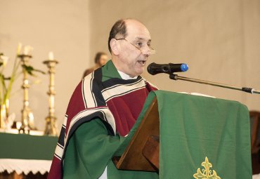 PUCV desarrolla muestra de bailes típicos en Iglesia La Matriz como antesala a Fiestas Patrias - Foto 2