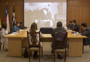 Mesa de Expertos debatió sobre la importancia de la cultura tradicional en el aula - Foto 1