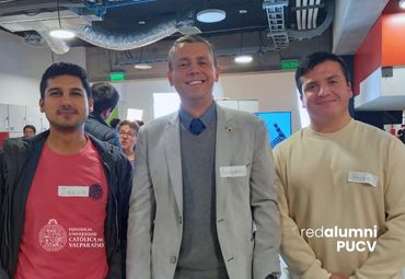 Ingenieros Civiles PUCV se reencuentran en el nuevo edificio de su Escuela - Foto 2