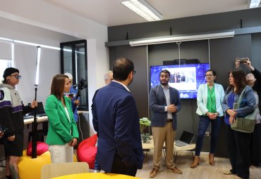 Escuela de Pedagogía sigue creciendo con nueva sala para la innovación y el emprendimiento