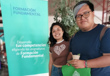 Formación Fundamental de la PUCV orientó sobre cursos a estudiantes novatos