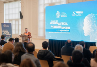 PUCV realizó Seminario sobre desafíos de la IA en la Educación Superior