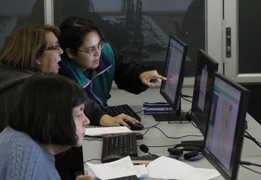 PUCV inaugura nuevos talleres del Programa Acción Senior