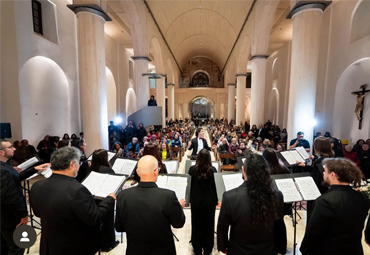 Coro de Cámara se presentó en una repleta Parroquia San Francisco