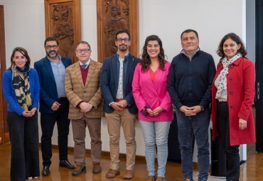 Nuevo seremi de Ciencias, Tecnología e Innovación se reúne con autoridades de la PUCV