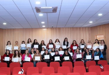 Más de 1.200 personas se capacitaron en tercera versión de la Escuela de Mujeres Líderes Políticas y Sociales