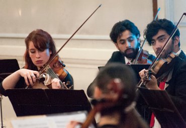 Católica de Valparaíso celebra el Día del Sagrado Corazón con concierto de su Orquesta de Cámara