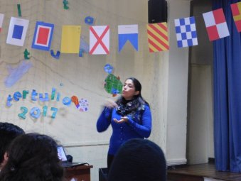 Charla a alumnos de colegio en Valparaíso sobre "Derecho y mar"