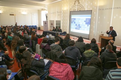 Expertos analizan en la PUCV el Sistema de Pensiones y los desafíos que plantea la reforma.