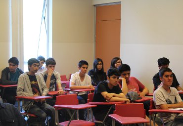 Finalizan talleres de inglés impartidos por estudiantes PUCV a escolares de la región