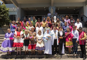 Conjunto Folklórico PUCV ofreció concierto de Navidad en el Hospital Van Buren