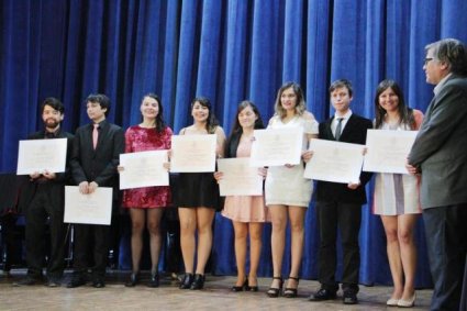 Instituto de Geografía entrega Títulos y Grados a sus egresados