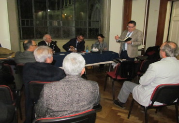 Instituto de Historia presentó libro “Cien años del Palacio Valle”