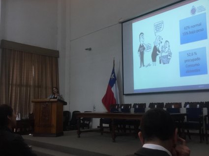 Académica de la Escuela de Educación Física PUCV: Expone en curso de actualización de la Abordaje de la Obesidad a lo largo del ciclo vital, dictado en la Facultad de Medicina de la Universidad de Chile