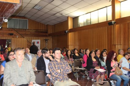 Decana participa en charla enfocada a las pymes de la provincia de Marga Marga