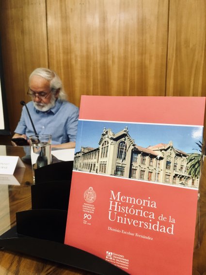 Lanzamiento del libro conmemorativo “Memoria Histórica de la Universidad”