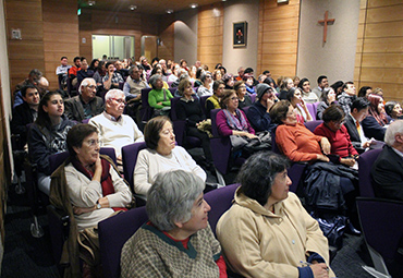 Conferencia sobre mitos y símbolos de China ahondó en el Confucionismo y los dioses