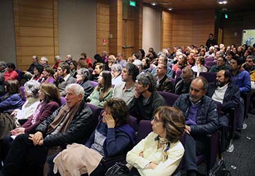 Clase magistral de Alan Meller conmemoró los 150 años del nacimiento de Mahatma Gandhi