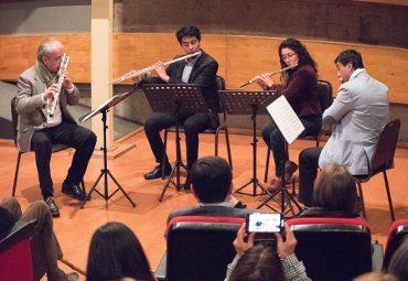 Ensamble Antara presentó en la PUCV la obra “Antiguas Danzas y Melodías adaptadas para cuarteto de flautas”