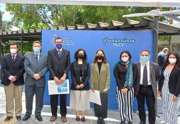 Instituto de Filosofía PUCV realizó ceremonia de titulación y graduación