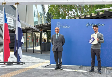 Instituto de Filosofía PUCV realiza ceremonia de titulación y graduación