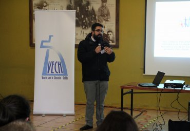 Prof. Mirko Muena capacita a profesores de la Diócesis San Bartolomé de Chillán