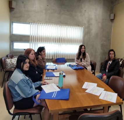 Estudiantes de Propedéutico participan de pasantía en Periodismo PUCV