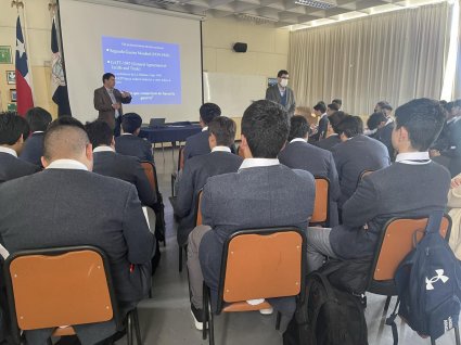 Profesor José Luis Guerrero imparte charla en el Colegio Rubén Castro