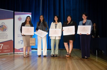 Ceremonia de Entrega de Títulos y Grados EIB 2022