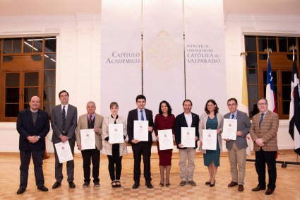 Profesores de Derecho PUCV logran jerarquía titular