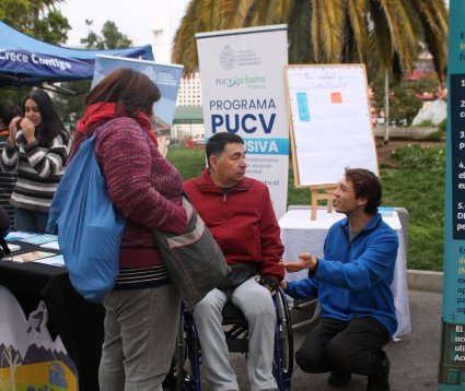 PUCV Inclusiva participa en la Feria Educativa de Accesibilidad Universal