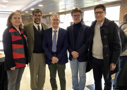 Académicos de la Facultad de Teología participaron en Seminario junto al autor James Keenan