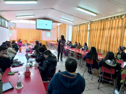 Programa de interculturalidad PUCV realiza charla sobre procesos migratorios de estudiantes extranjeros