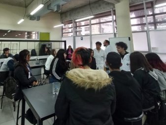 Estudiantes PACE PUCV exploran qué y dónde estudiar con salidas vocacionales