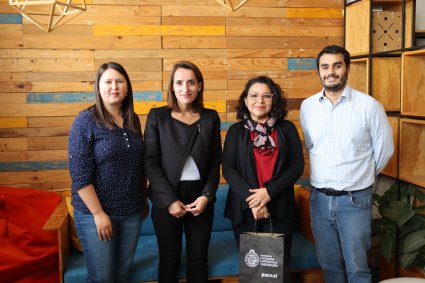 Coordinadora de la Oficina de Innovación y Transferencia de Tecnología de la Universidad de El Salvador visita la PUCV