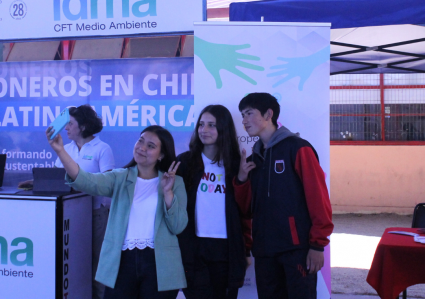 Propedéutico y BETA PUCV participaron de Feria Vocacional en Casablanca: Jóvenes conocieron los Programas de Acceso y Acompañamiento