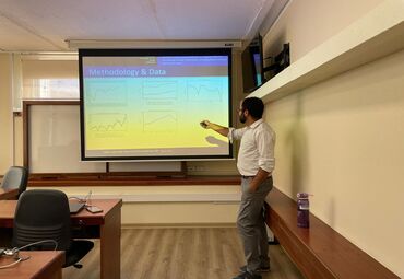 Escuela de Comercio realizó Seminario Académico de Investigación