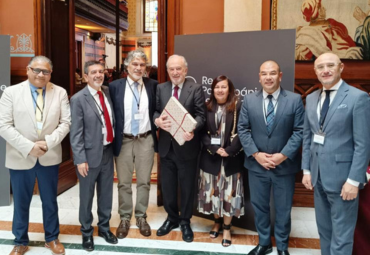 Profesora Claudia Poblete expuso en Primera Convención de la Red Panhispánica de Lenguaje Claro