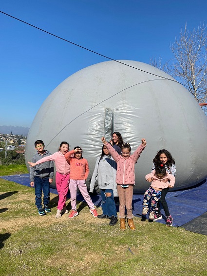 Planetario de la Facultad de Ciencias visita Expo Astronómica y de Ciencias del Marga Marga