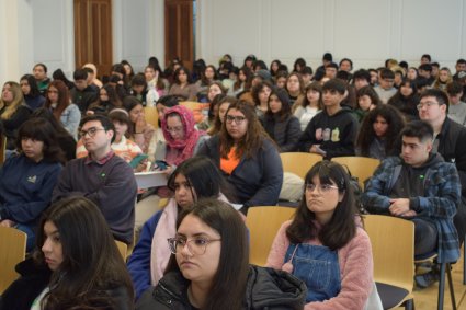 Profesor de nuestra Facultad de Teología, José Leiva realizó una ponencia sobre ética en el Seminario "Habilidades del Siglo XXI para la Formación Inicial Docente"