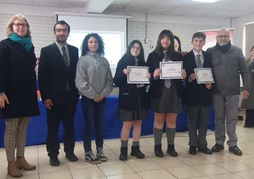 Con participación de académica PUCV: 7 colegios participan del 1er Encuentro de Debate Estudiantil de Fundación ODEC