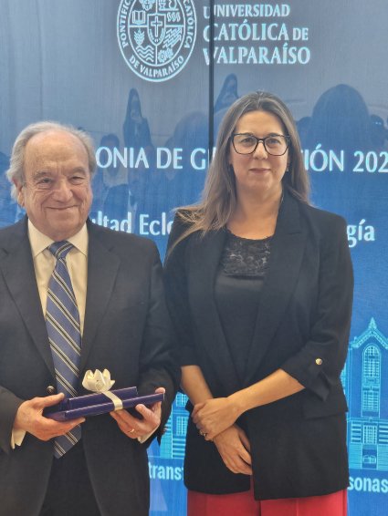 Graduación de estudiantes 2024: "Cumplimos con nuestra tarea de formar y de ayudar a otros a perfeccionarse"